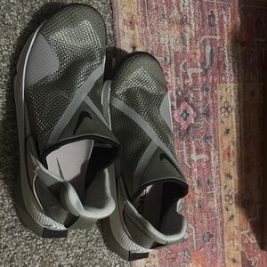 Nike flyeaseGreen and Gray Slip-On Shoes